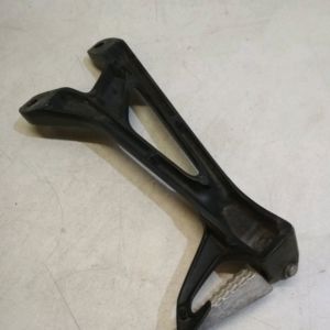 Suzuki - GSR 750 - 2016 - Platine repose pied