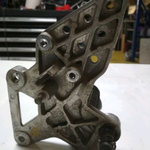 Honda - CBR125 - 2004 à 2006 - Platine repose pied