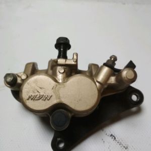 Honda - CBR125 - 2004 à 2006 - Étrier frein avant