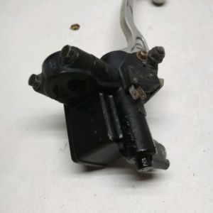 Kawasaki - KDX 125 - 1993 à 1996 - Maître cylindre de frein avant