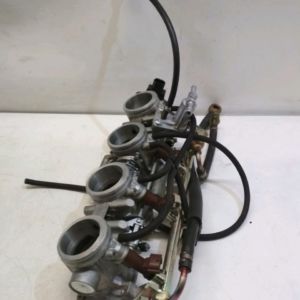 Honda - CBR1000 RR - 2004 - Rampe d'injection