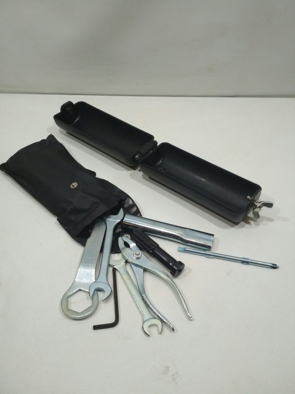 Kawasaki - VERSYS 1000 - 2015 à 2017 - Trousse à outils d'origine