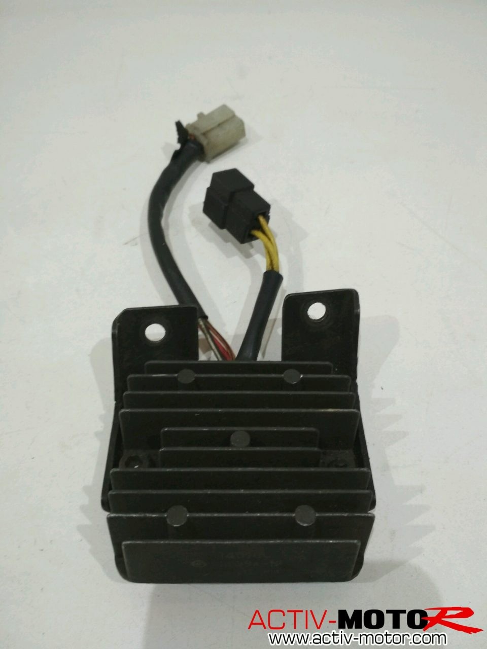 Suzuki - DR 650 - 1991 à 1996 - Régulateur de tension