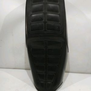 Suzuki - GN 125 - GN125 - 1998 - Selle