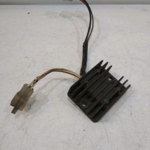 Yamaha - SR 125 - SR125 - 1982 à 1991 - Régulateur de tension
