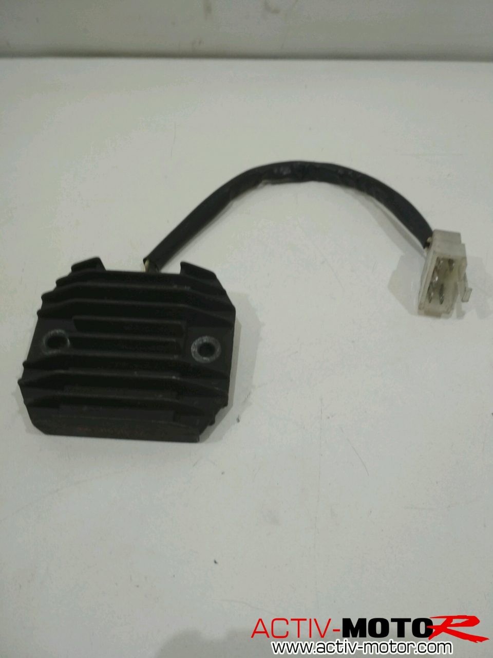 Yamaha - TDM 850 - TDM850 - 1993 à 1995 - Régulateur de tension