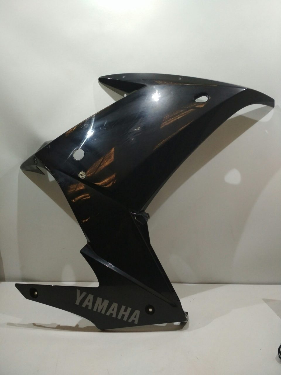 Yamaha - XJ6 - 2010 - Flanc de carénage